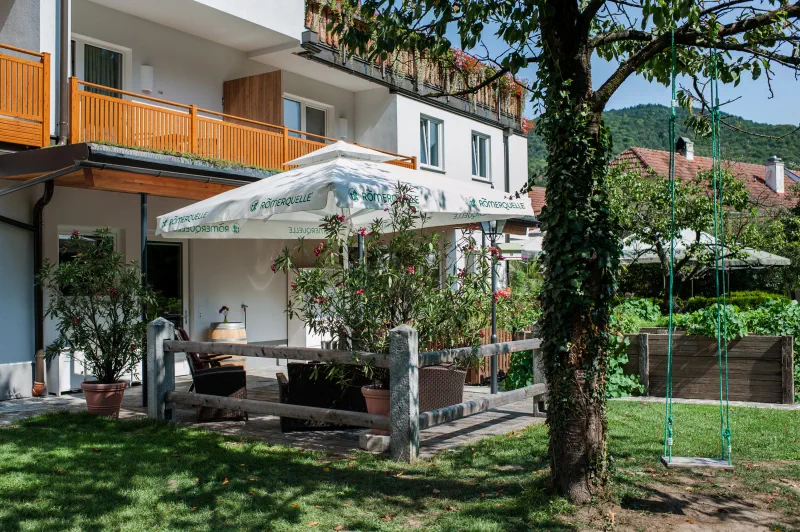 Garten Weisses Rossl Wirtshaus Hotel Muhldorf Wachau 097
