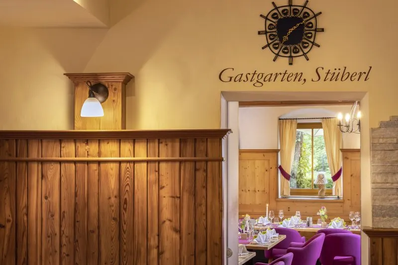 Gastzimmer Weisses Rossl Wirtshaus  Hotel Muhldorf Wachau