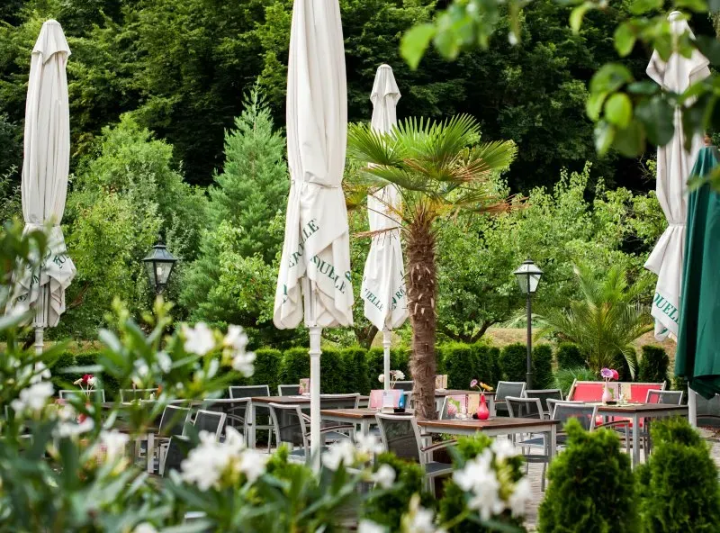 Garten Weisses Rossl Wirtshaus  Hotel Muhldorf Wachau