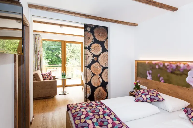 Familiezimmer 2 3 P Weisses Rossl Wirtshaus Hotel Muhldorf Wachau 53