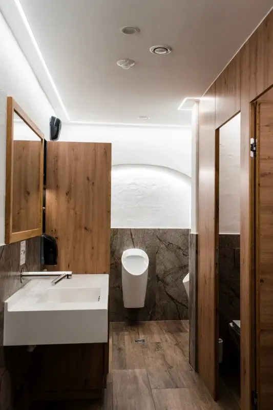 WC_Weisses Rossl Wirtshaus  Hotel Muhldorf Wachau